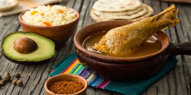 GUA-GASTRONOMÍA TIKAL-OPERANDOVIAJESYTURISMO