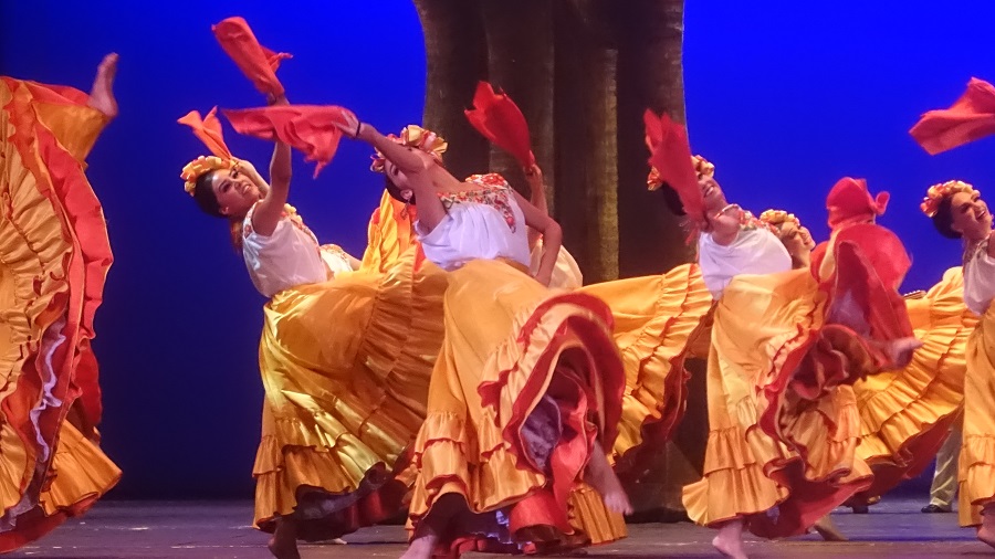 MÉXICO-BALLET FOLKLÓRICO-OPERANDOVIAJESYTURISMO