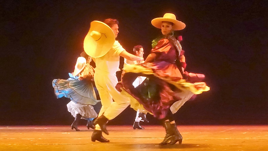 MÉXICO-BALLET FOLKLÓRICO-OPERANDOVIAJESYTURISMO
