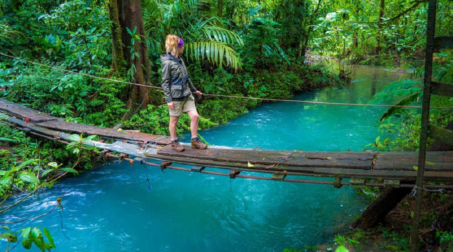 SJO-RÍO CELESTE-OPERANDOVIAJESYTURISMO
