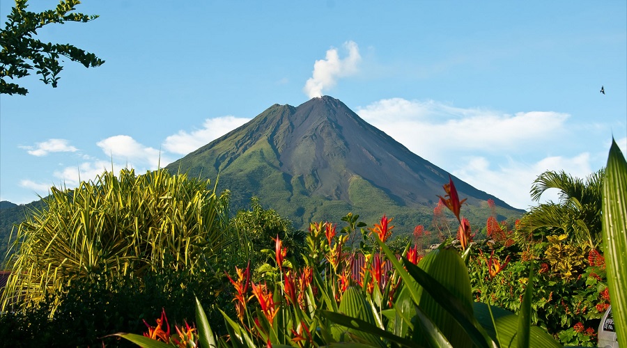 SJO-VOLCÁN ARENAL-OPERANDOVIAJESYTURISMO