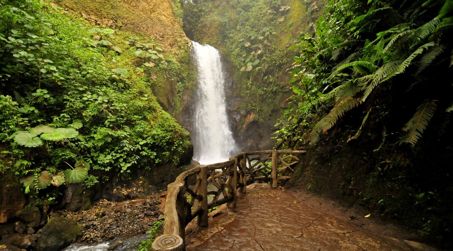 SJO-LAPAZ-OPERANDOVIAJESYTURISMO